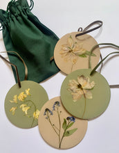 Wooden Pressed Flower Ornaments - Set of 4