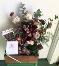Hawkridge & Sons x Foxgloves & Folly Gift Box - rosé wine and flower jar